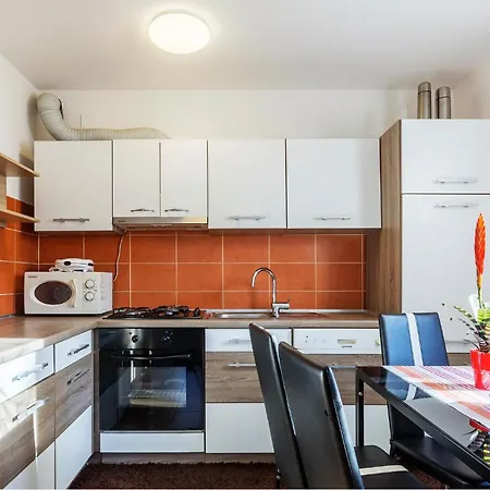 Gorgeous In With Wifi * 沃德年