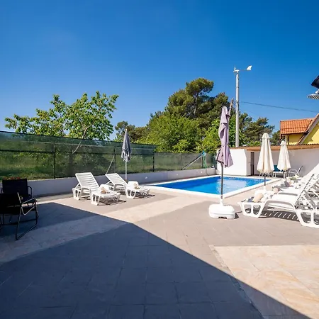 Holiday home Gorgeous In With Wifi