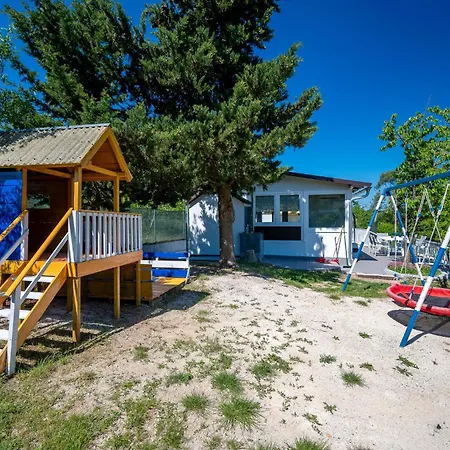 Gorgeous In With Wifi *